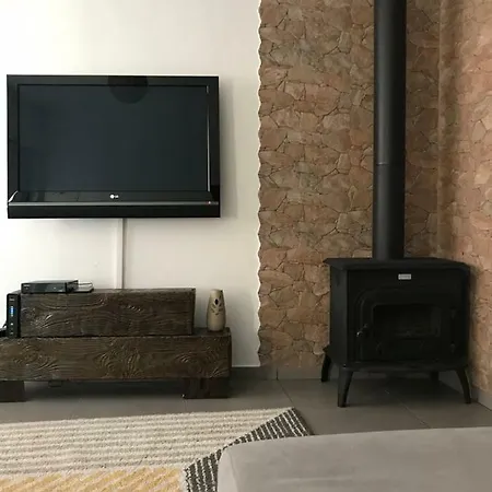 Loft-entre A E O Campo بيت للعطل نازاريه