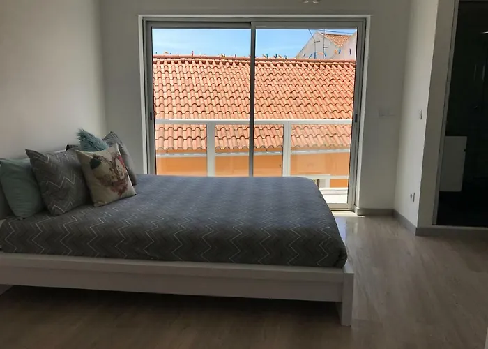 Loft-entre A E O Campo 나자레